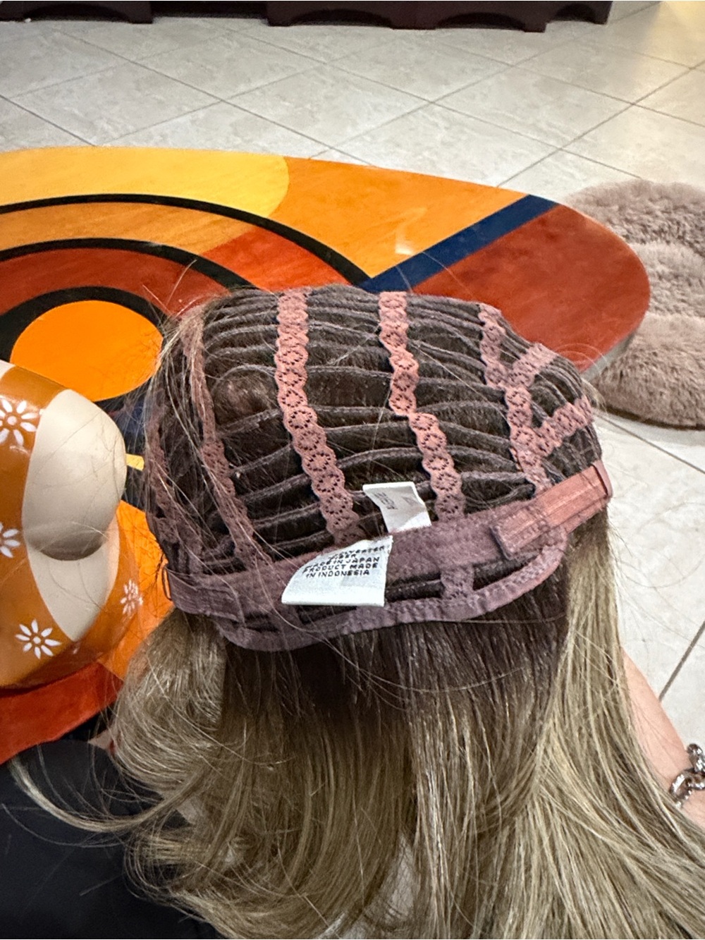Jaclyn Smith Layered Synthetic Wig in Light Ash Blonde with Subtle Highlights - Picture 14 of 16
